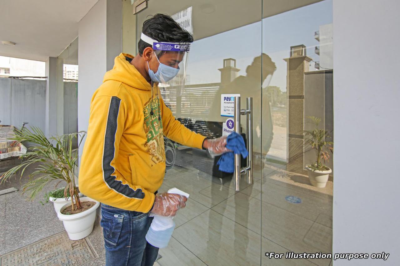 فندق Oyo Flagship 13885 Metro Residency مومباي المظهر الخارجي الصورة