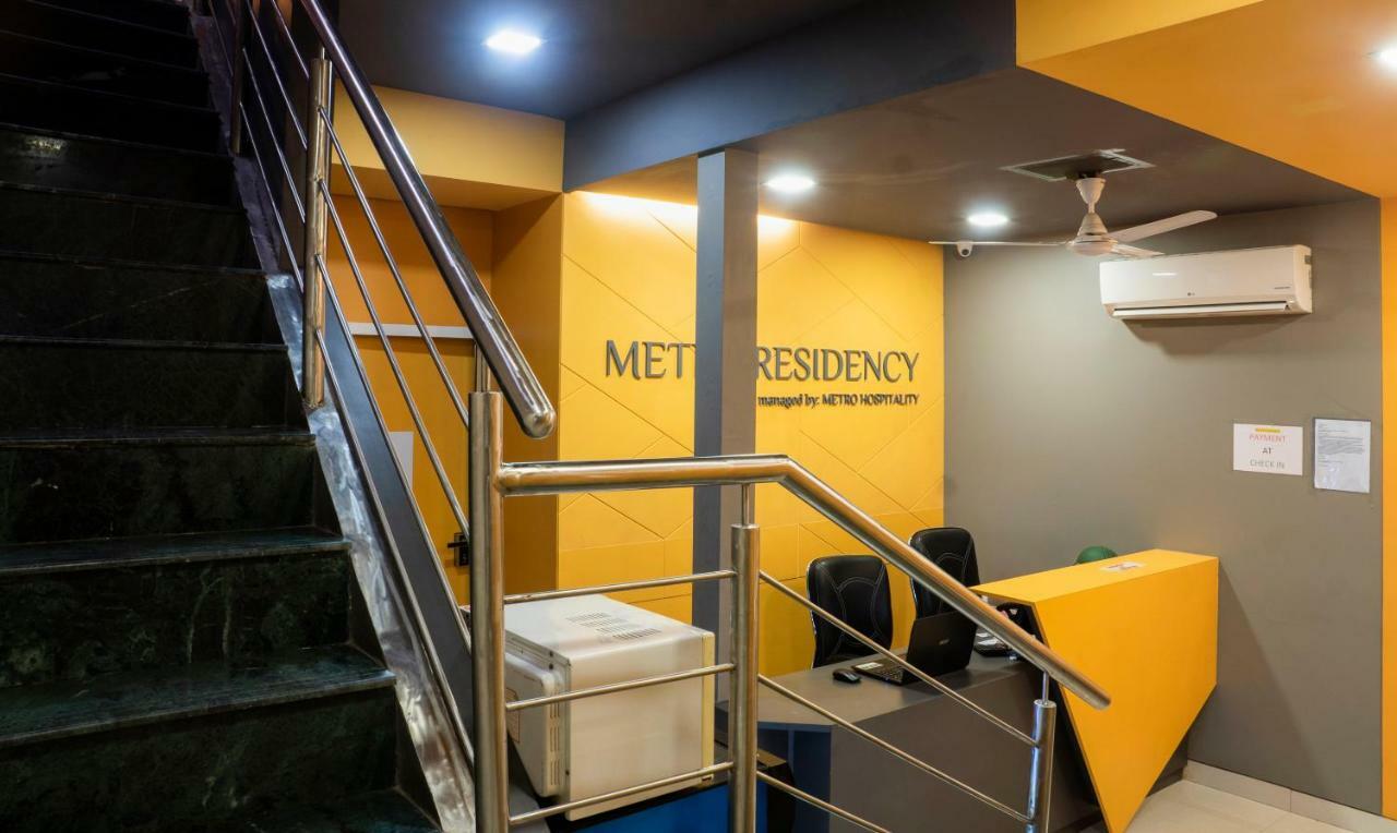 فندق Oyo Flagship 13885 Metro Residency مومباي المظهر الخارجي الصورة