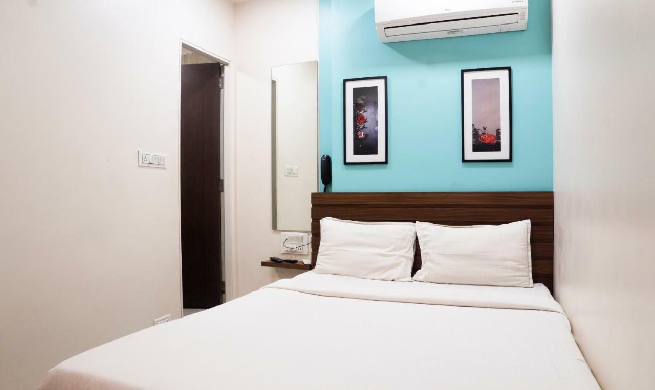 فندق Oyo Flagship 13885 Metro Residency مومباي المظهر الخارجي الصورة