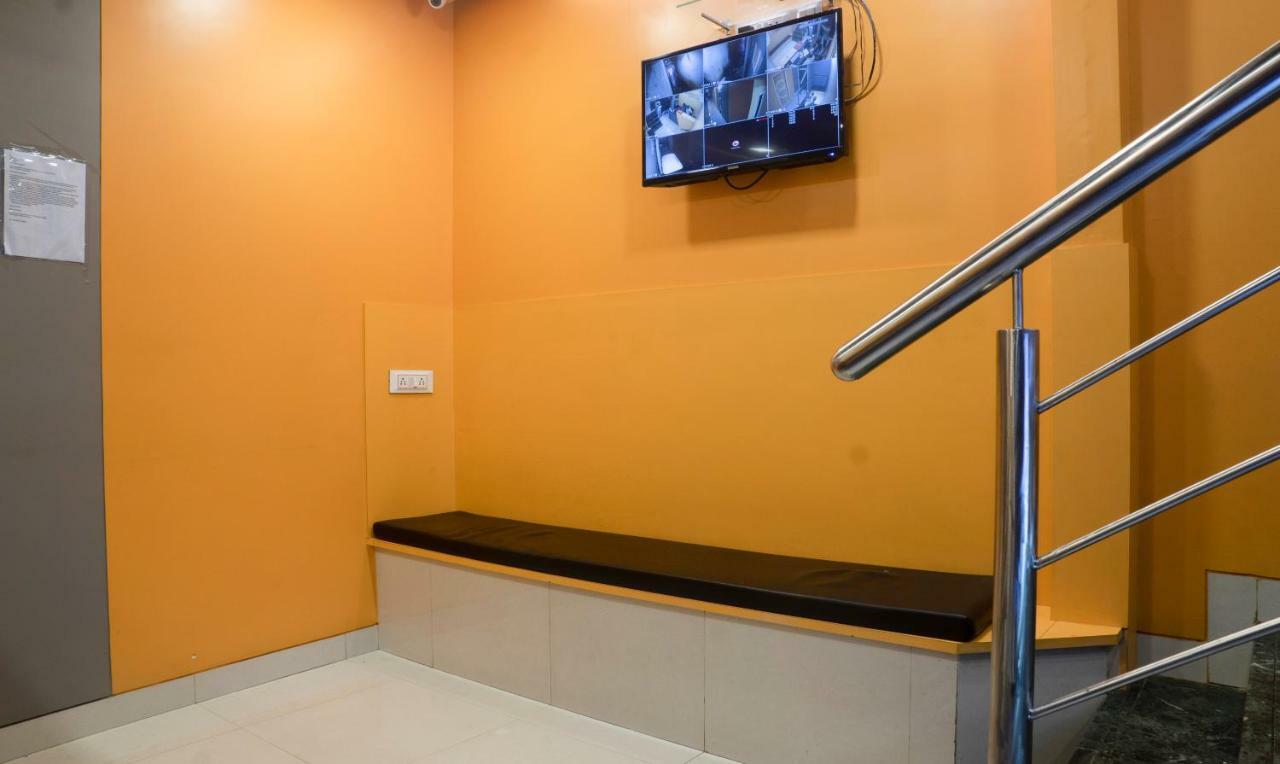 فندق Oyo Flagship 13885 Metro Residency مومباي المظهر الخارجي الصورة