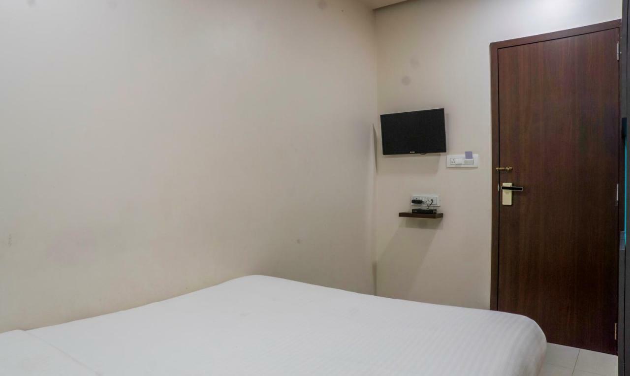فندق Oyo Flagship 13885 Metro Residency مومباي المظهر الخارجي الصورة